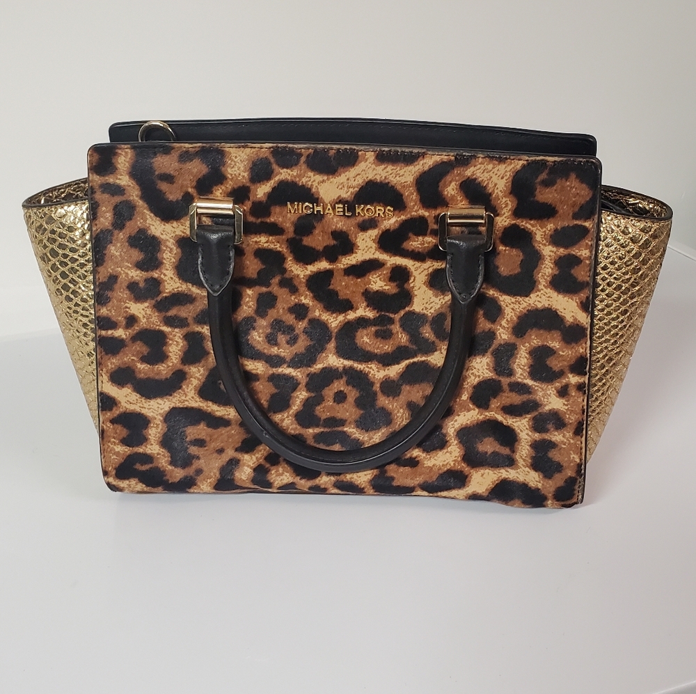 Michael Kors Leopard Print and Gold Tote Bag - Picture 2 of 14